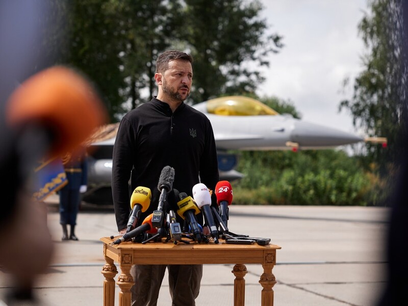 Зеленський доручив дипломатам працювати над створенням коаліції країн НАТО, яка збивала б російські ракети над Україною
