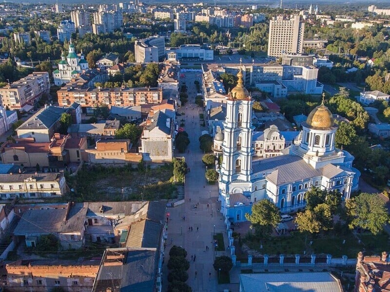 Росіяни завдали авіаудару по Сумах, частина міста залишилася без світла й газу – ОВА