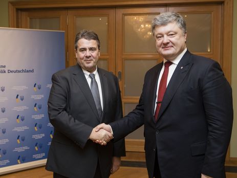 Порошенко и глава МИД Германии обсудили сохранение антироссийских санкций 