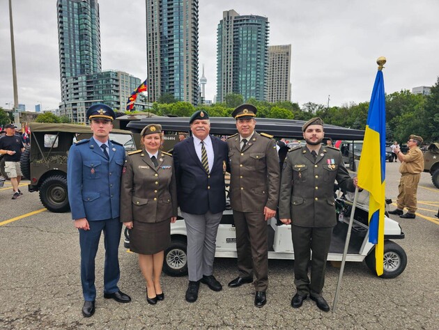 Україна вперше в історії взяла участь у параді до Дня воїнів у Торонто – консул