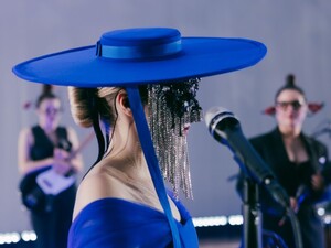 Пробки в Киеве, мемы в сети, восторг и разочарование. Как прошел первый сольник Klavdia Petrivna. Видео