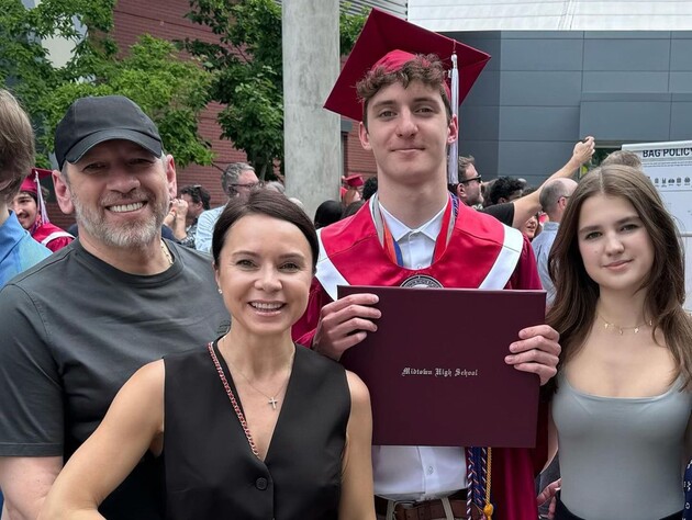 Подкопаева рассказала, как 18 лет назад решилась стать матерью для приемного сына