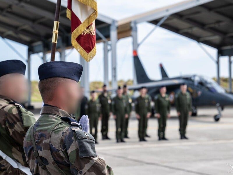 Первые украинские пилоты завершили обучение во Франции. Они пересядут на F-16. Фото, видео