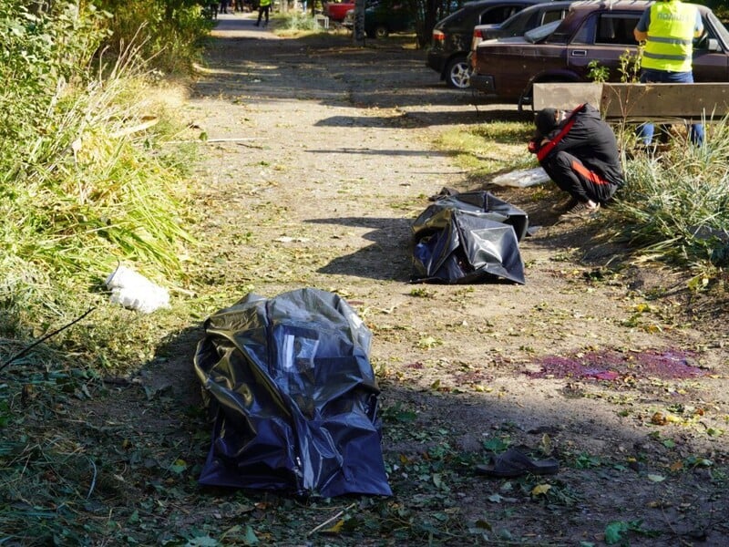 У Сумах – дев'ятеро загиблих після прильоту в медзаклад. Зеленський закликав зупинити РФ, яка "воює з лікарнями"