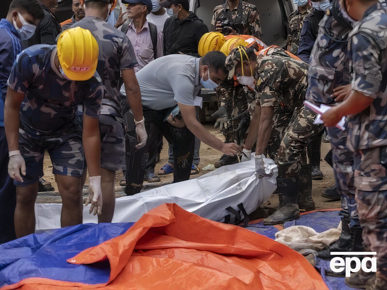 В Непале из-за наводнений погиб по меньшей мере 151 человек, есть пропавшие без вести. Фоторепортаж