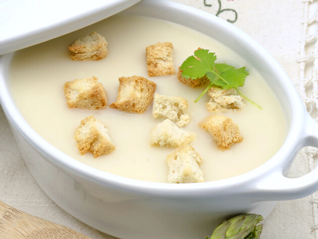 Обсмажте це на вершковому маслі – й вийде ідеальний крем-суп. Рецепт ароматної та смачної страви