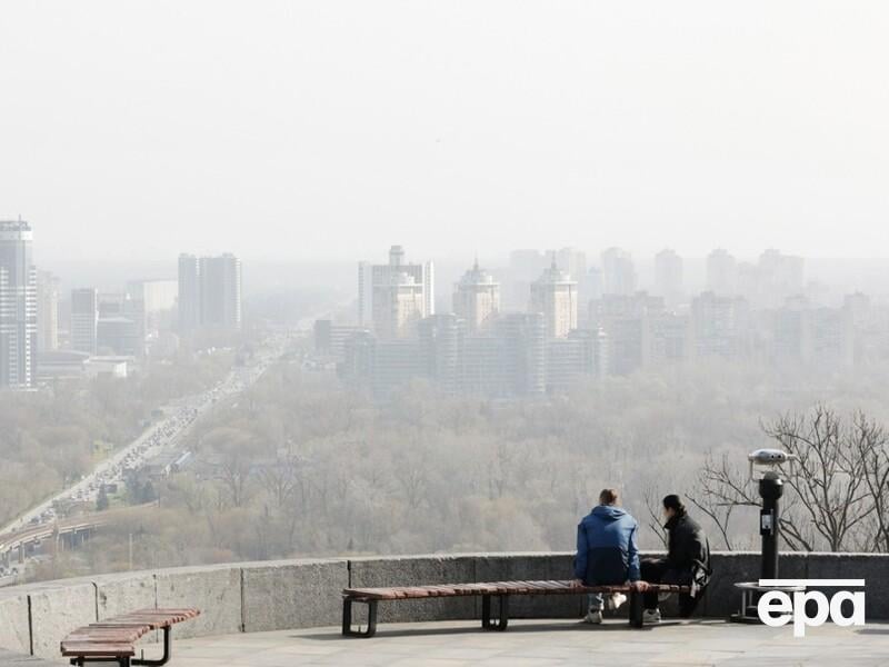 Україну накриває пилова буря. Синоптики розповіли, коли якість повітря покращиться