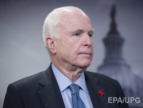 Маккейн написал письмо Трампу с призывом предоставить Украине летальное оружие
