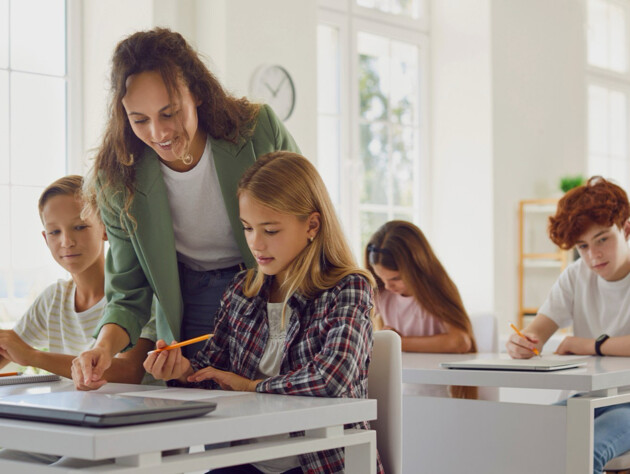 Організатори продовжили конкурс есе 