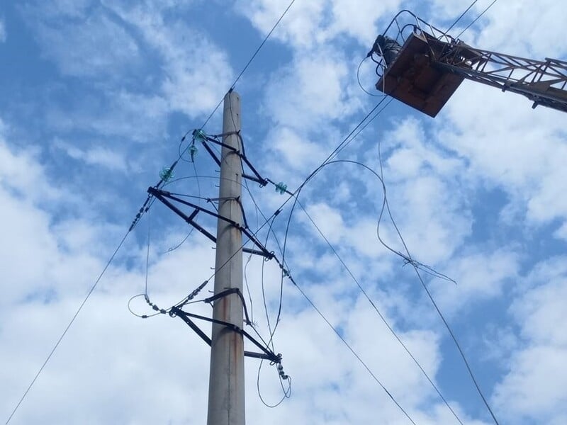 За три дні енергетики ДТЕК повернули світло понад 15 тис. сімей після обстрілів