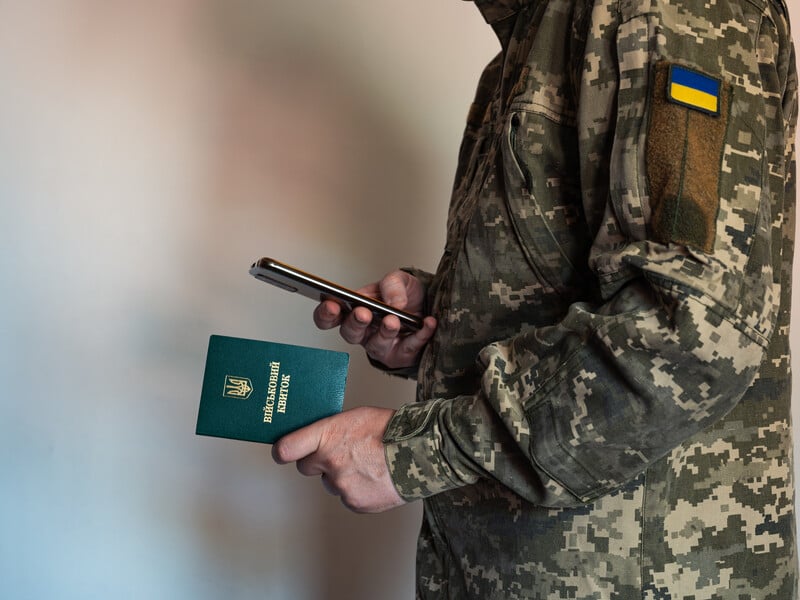 В Харькове расследуют вероятные хулиганские действия ТЦК. Военные говорят, что это на них напали