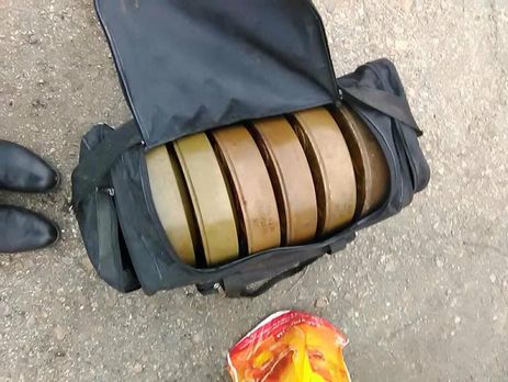 В Херсонской области СБУ задержала военного при попытке продать похищенные боеприпасы