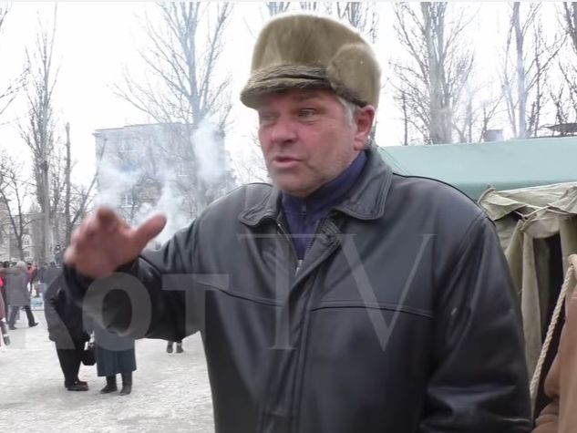 Житель Авдеевки: Правильно, Украина будет отстаивать свою территорию. Это дураком надо быть, чтобы отдать. Видео