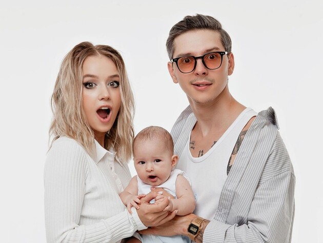 22-летний певец Parfeniuk расстался с блогером Симбочкой спустя семь месяцев после рождения ребенка