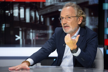 Як Трамп припинить війну, що буде з Путіним, майбутнє Європи. Стрим Бацман із Шустером. Трансляція