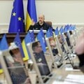 Кабмин решил доплачивать украинским учителям по 1 тыс. грн в месяц