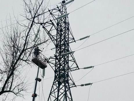 Ремонтні бригади завершили роботи з відновлення лінії електропостачання до Авдіївки