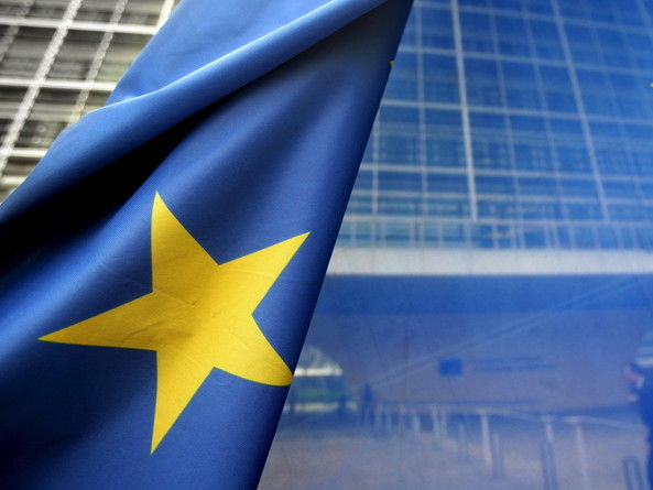 Евросоюз планирует продлить санкции в отношении РФ &ndash; Bloomberg 