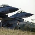 США вперше дозволили своїм підрядникам ремонтувати F-16 і Patriot в Україні – CNN