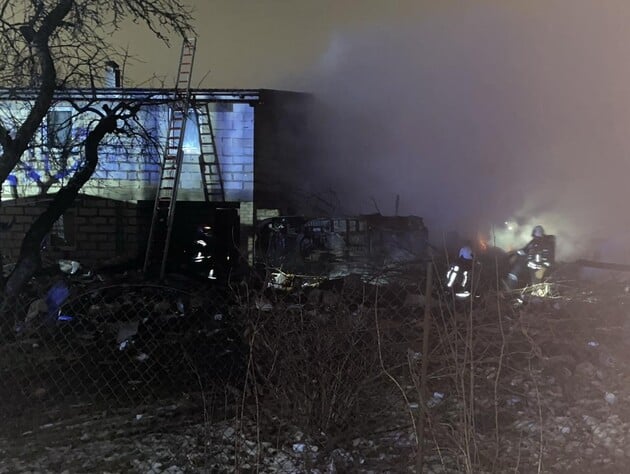 В Вильнюсе грузовой самолет упал рядом с жилым домом. Видео