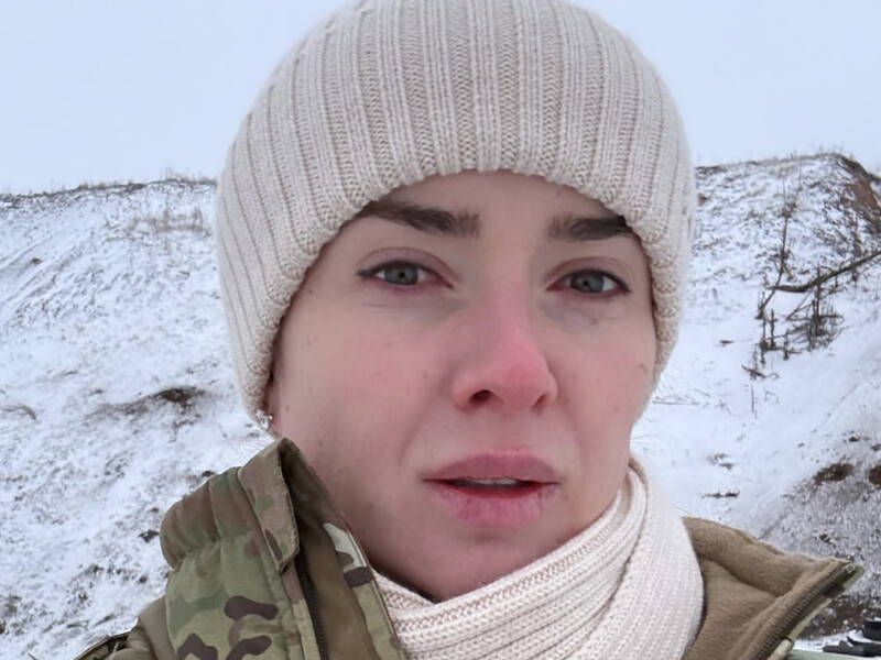 Свитолина посетила украинских бойцов на полигоне и взяла в руки гранатомет. Фото