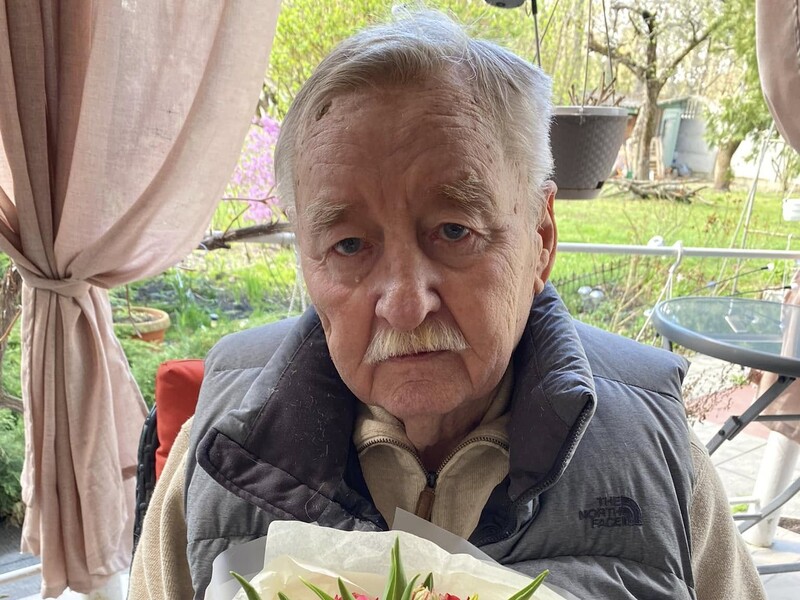 Автору хита 