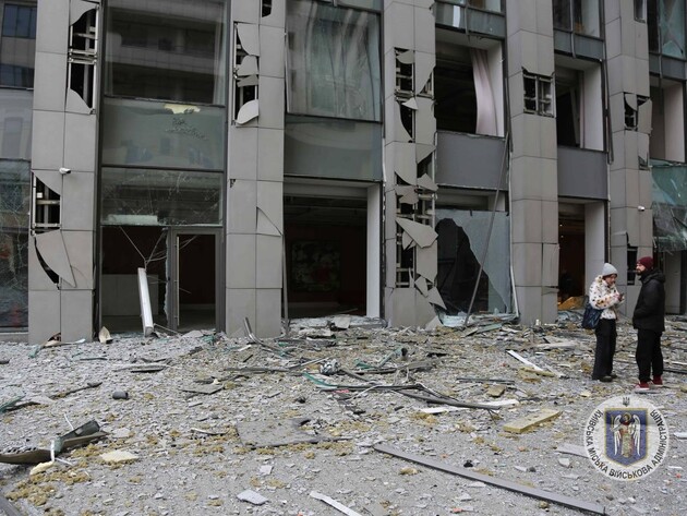 У Києві зросла кількість постраждалих унаслідок атаки РФ, є загиблий