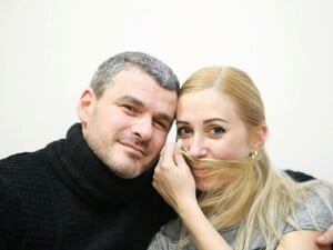 Тоня Матвієнко зняла на відео пристрасні поцілунки із чоловіком. Відео