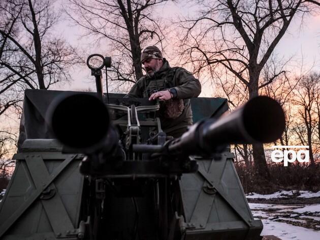 The Guardian написало, что украинских военных ПВО переводят в пехоту. В Генштабе ВСУ отреагировали