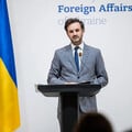 Лавров заявил, что Франция якобы предлагала РФ диалог без Украины. В МИД отреагировали