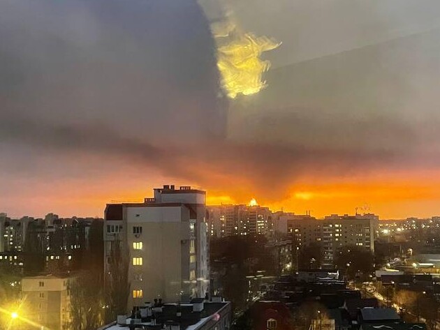 В Саратовской области РФ, где ВСУ поразили нефтебазу, вводят режим ЧС, есть погибшие