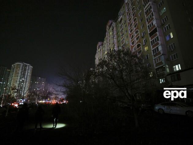 В Киеве обломки дрона попали в многоэтажку – КГВА