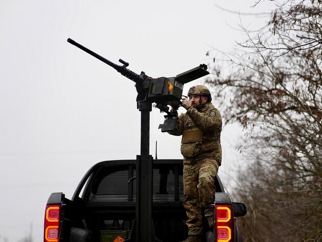 ЗСУ збили за ніч більше ніж половину російських дронів. Повідомляють про руйнування у семи областях