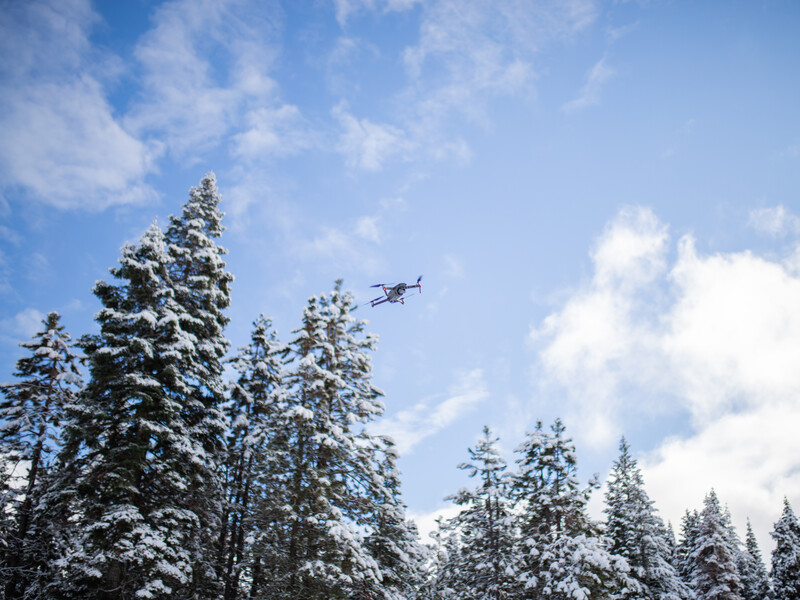 Російський БПЛА атакував рейсовий автобус у Сумській області, поранено пасажирів