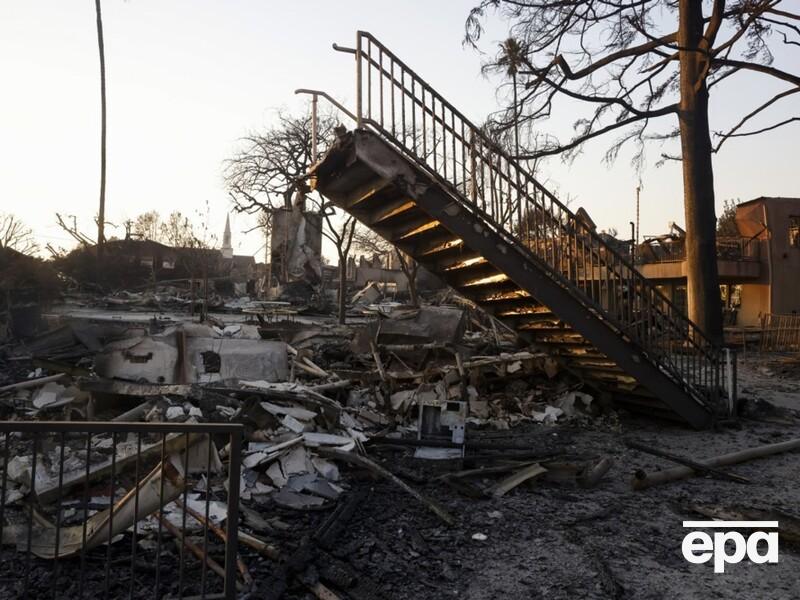 150 пожежників з України готові допомогти США гасити пожежі в Каліфорнії – Зеленський