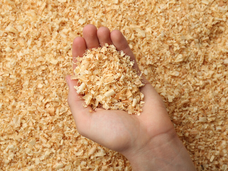 Если у вас глинистый или песчаный грунт – внесите эти отходы в землю для улучшения урожая