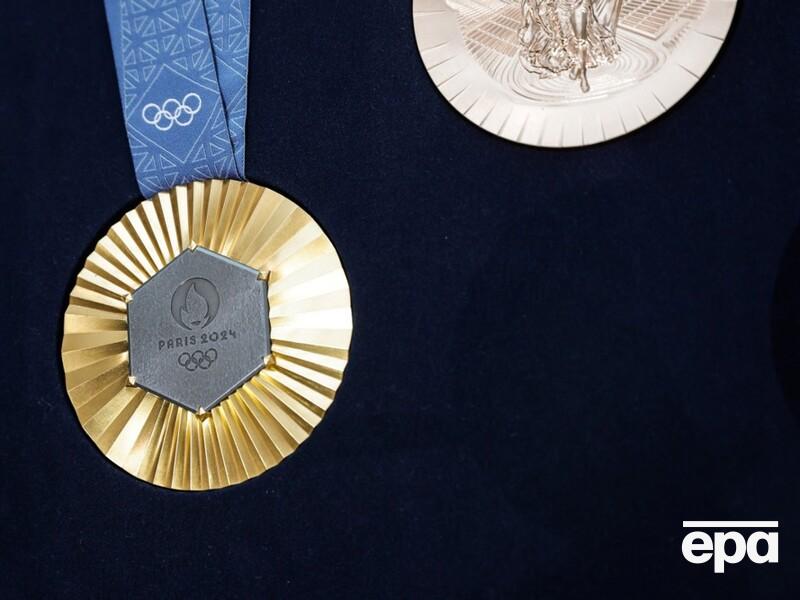 Участники Олимпиады в Париже вернули организаторам более 100 бракованных медалей – СМИ