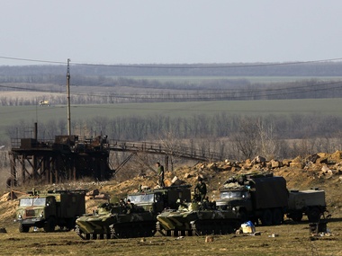 Тымчук: Передача украинского вооружения из Крыма превратилась в фарс