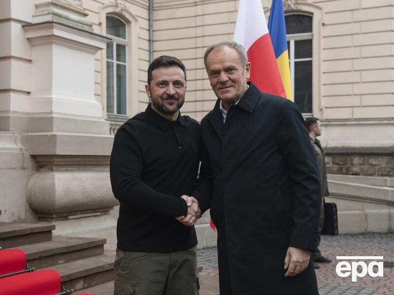 Зеленський вирушив до Польщі. Він зустрінеться з Туском і Дудою