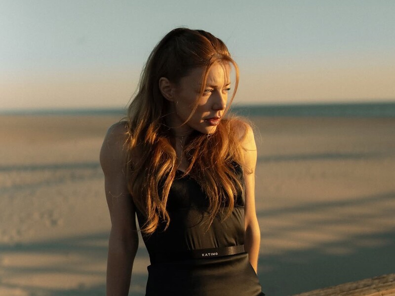 Тина Кароль снялась в мини-платье от украинского бренда. Фото