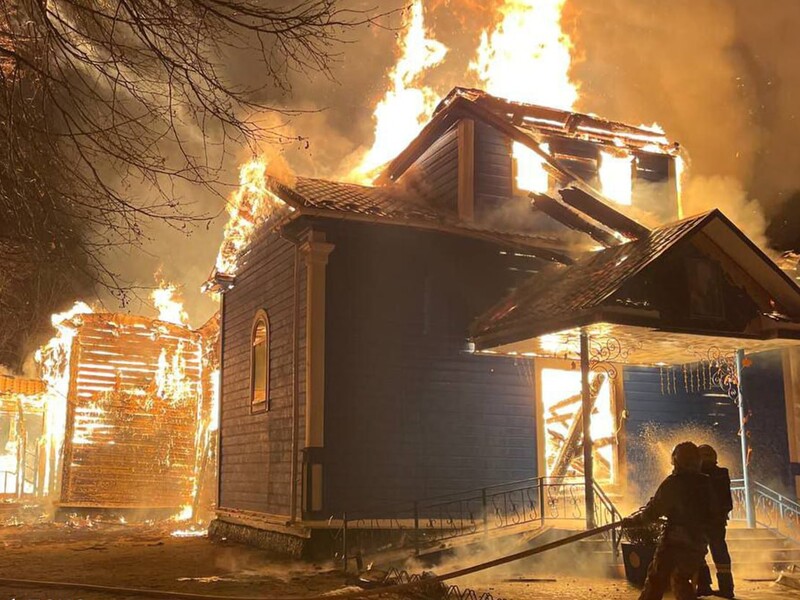 У Рівненській області згоріла дерев'яна церква XIX століття – ДСНС