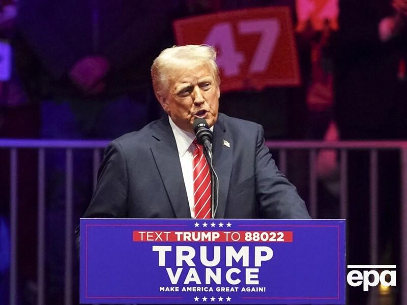 Трамп поручил организовать его телефонный разговор с Путиным в ближайшие дни – CNN