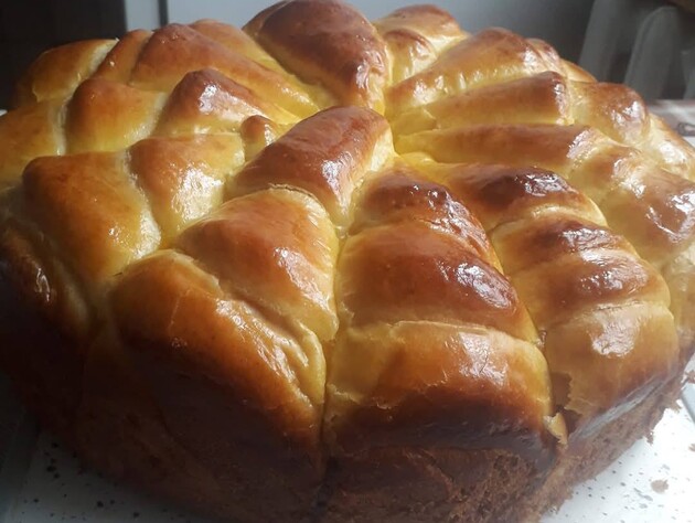 Замесите тесто на молоке – и оно будет очень вкусным, пышным и ароматным