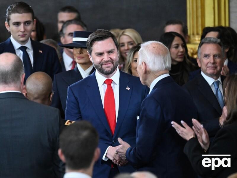 Джей Ди Вэнс приведен к присяге вице-президента США