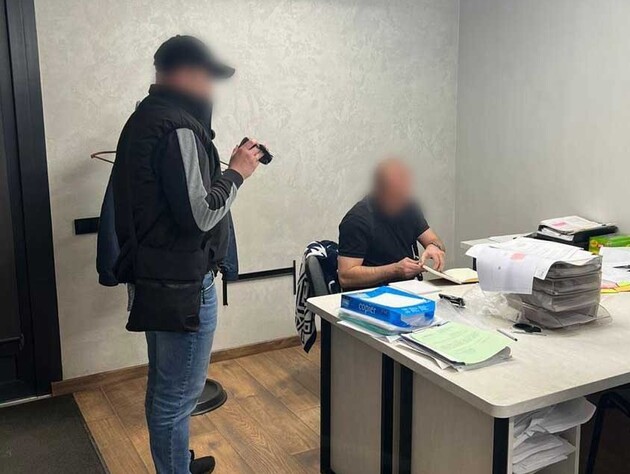 Посадовця Дніпровської міськради підозрюють у розтраті держмайна на 9 млн грн