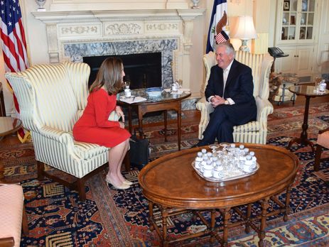 Фриланд на встрече с Тиллерсоном назвала действия РФ в Крыму 