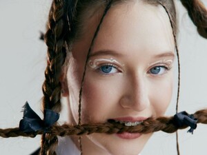 Rony дебютировала с песней