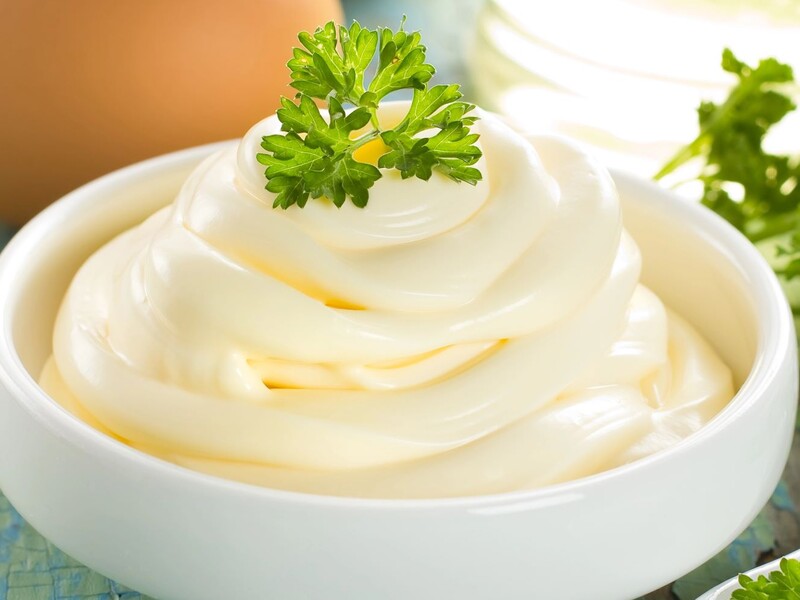 Возьмите жидкость из консервированного горошка – и приготовьте полезный и вкусный майонез без холестерина