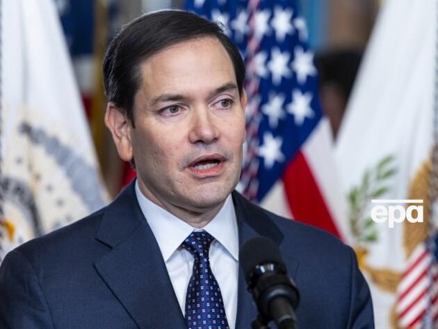 Президент Колумбії розвернув рейси з мігрантами, коли літаки вже були в повітрі – Держдеп США