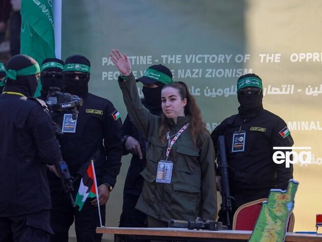 ХАМАС передав Ізраїлю групу полонених, серед них – військовослужбовиця ЦАХАЛ